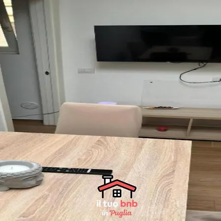 Guest Space Dante - Center , Fast Wi-fi - Apartamento *